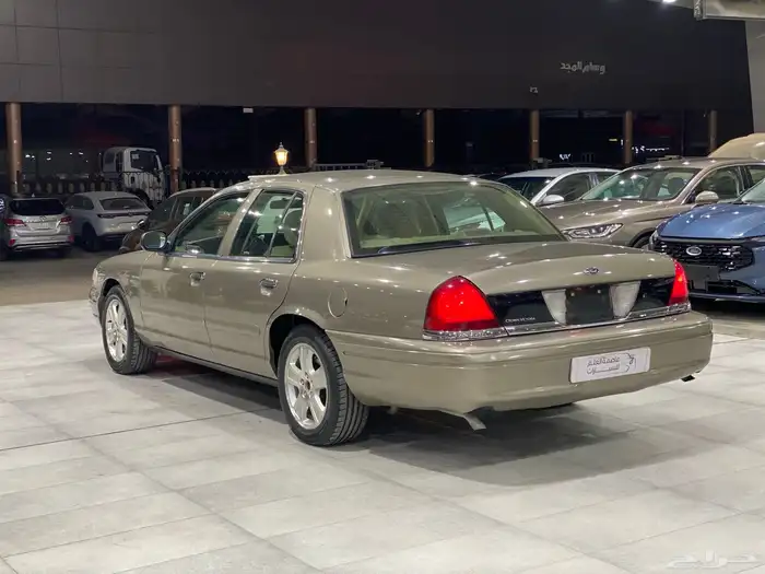 فورد فكتوريا سعودي 2004 2