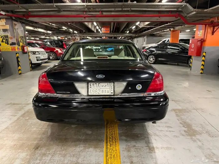 للبيع فورد كراون فكتوريا 2008 مدني جامعة ابهاء 3