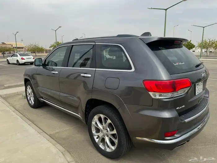 جيب جراند شيروكي Summit 2019   محرك 8 سلندر V8   فل كامل 5