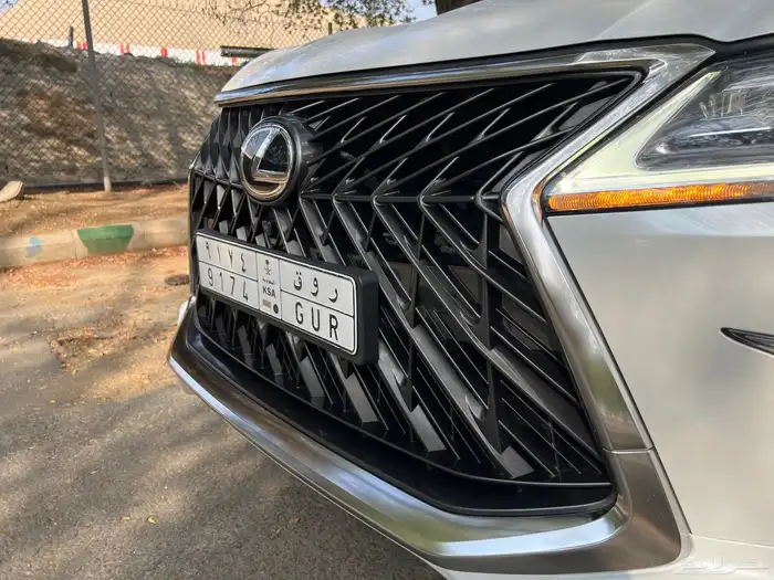 جيب لكزس 570 سوبر سبورت 2019 95