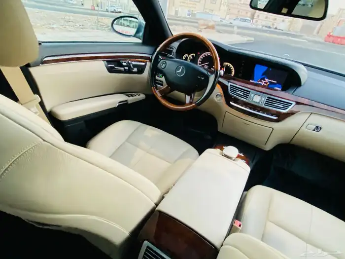 مرسيدس بانوراما S350 مخزنه بحاله الزيرو ماشاء الله 45