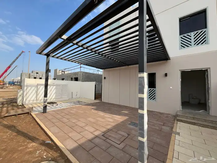 توريد وتركيب جميع أنواع السياجات والشبوك بكافة أنواعها 0