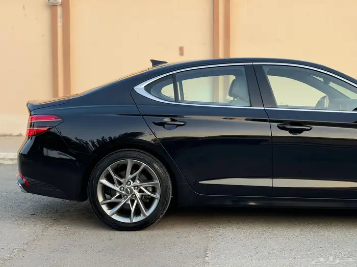 جينسس G70 بلاتينيوم قمة النظافة بحالة الجديد 16