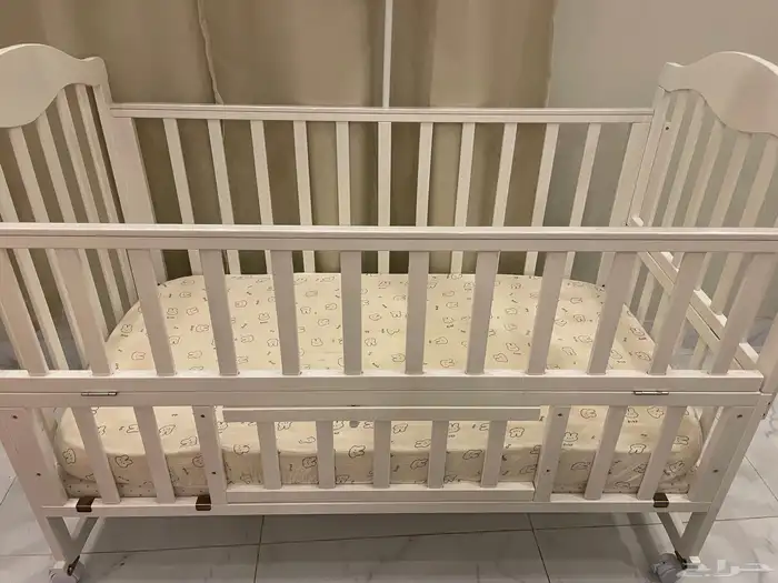 سرير أطفال 0