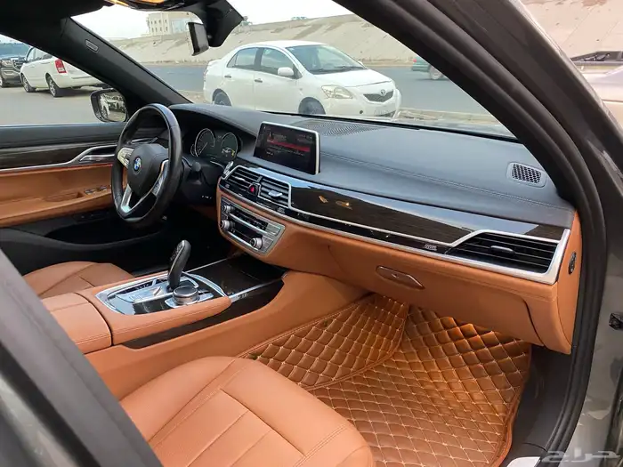 بي ام دبليو 730 2019 10