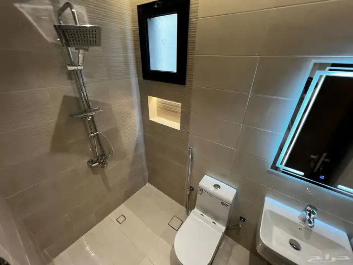 فلتين فاخرة للبيع في النوارية نقبل كاش او بنك 3