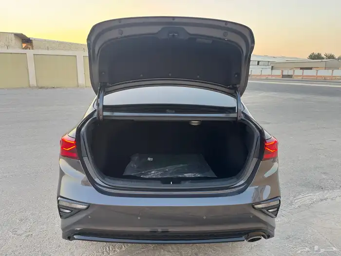 كيا سيراتو k3 فل كامل 8