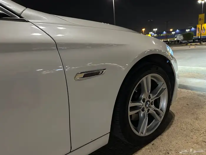 بي ام دبليو 528 أبيض  لؤلؤي 2014 نظيف جاهز للاستخدام 5