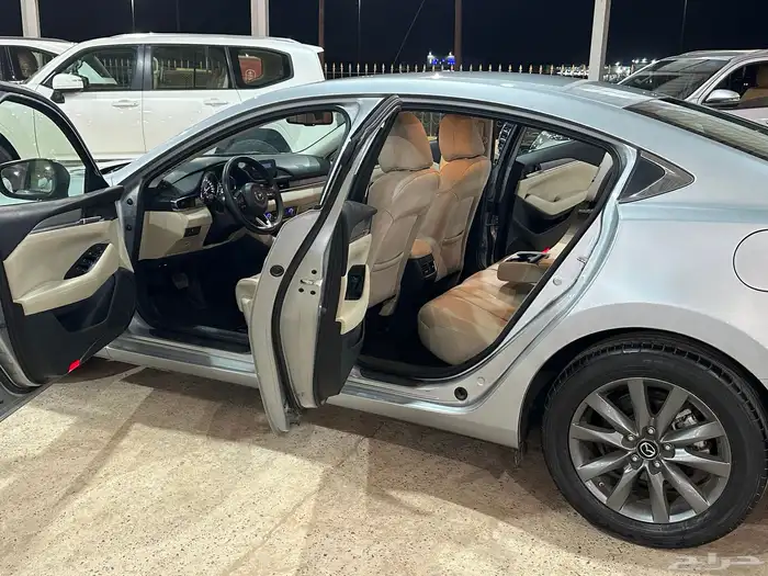 مازدا 6 موديل 2023 عداد قليل بحالة الوكالة 11