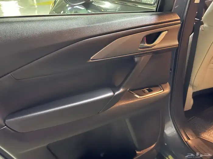 مازدا CX9 موديل 2024 فل كامل نظيفه 35