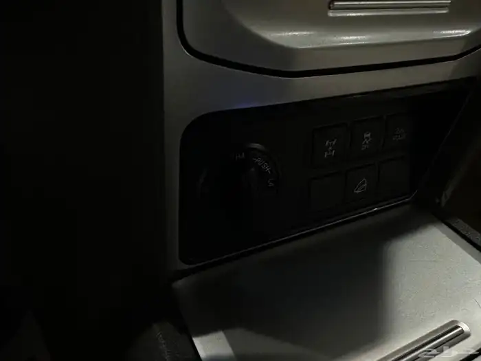 تويوتا برادو موديل 2019 دبل 6 سلندر 16