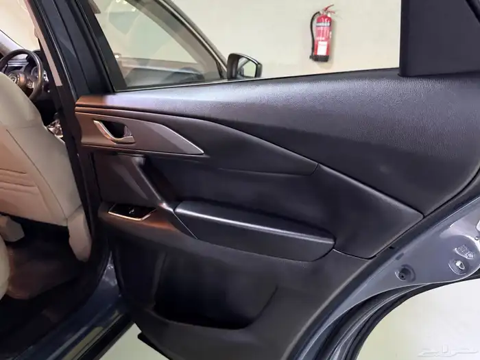 مازدا CX9 موديل 2024 فل كامل نظيفه 42