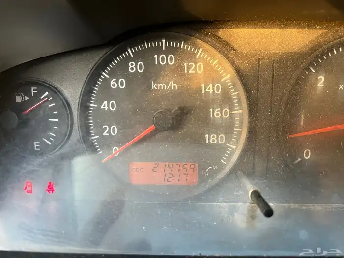 للبيع باص نيسان 2011 ديزل اصل 5