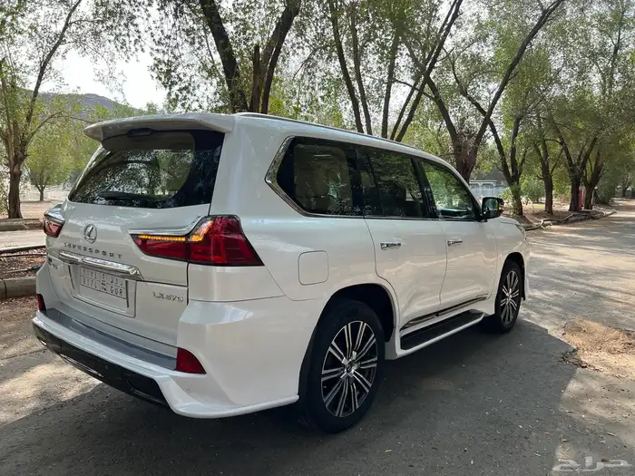 جيب لكزس 570 سوبر سبورت 2019 6