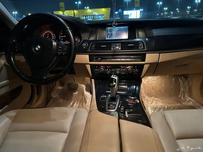 بي ام دبليو 528 أبيض  لؤلؤي 2014 نظيف جاهز للاستخدام 23