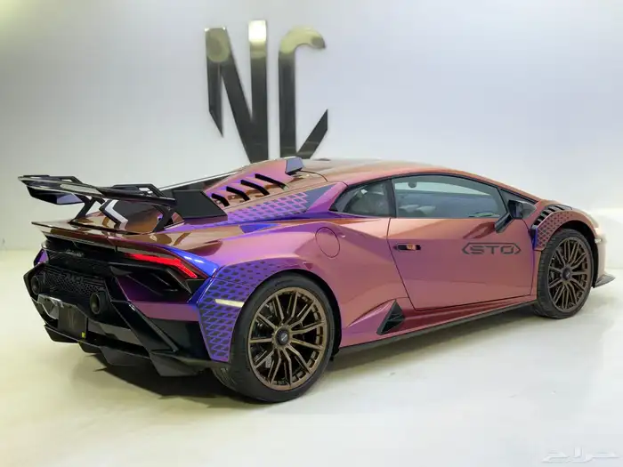 لامبورجيني هوريكن 8