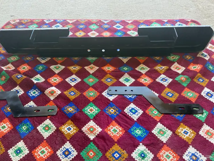 صدام خلفي هايلوكس 82-83 9