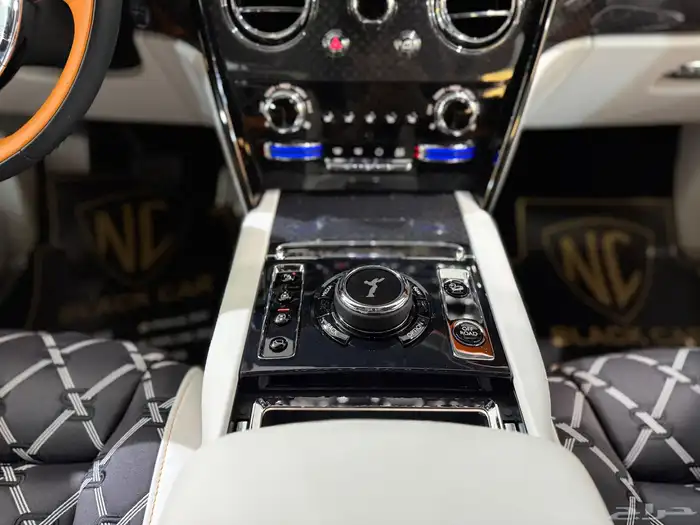 رولز رويس كولينان 2025 10