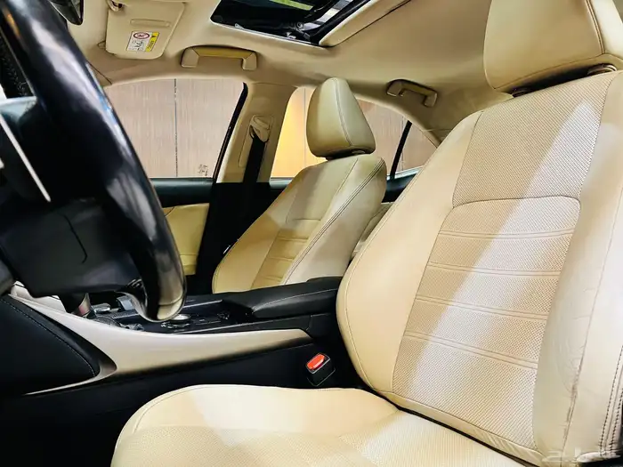 لكزس 2016 IS 350 V6 (( بحاله ممتازه )) 10