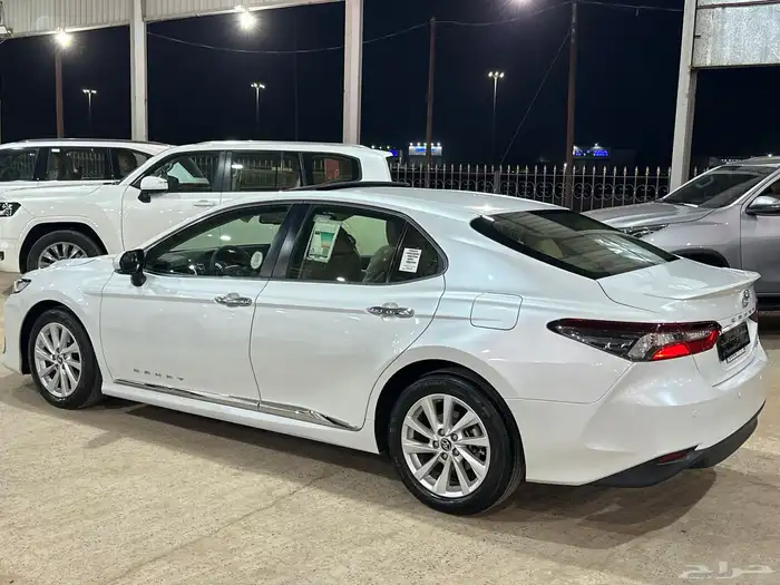 تويوتا كامري GLE موديل 2023 سعودي 4