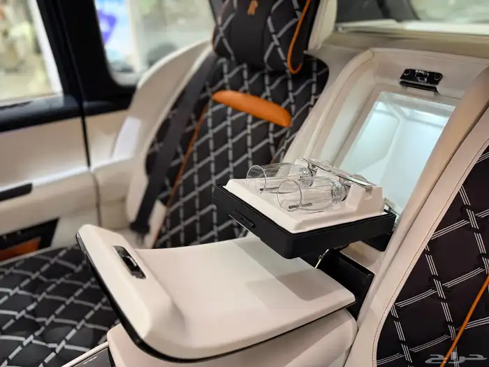 رولز رويس كولينان 2025 5