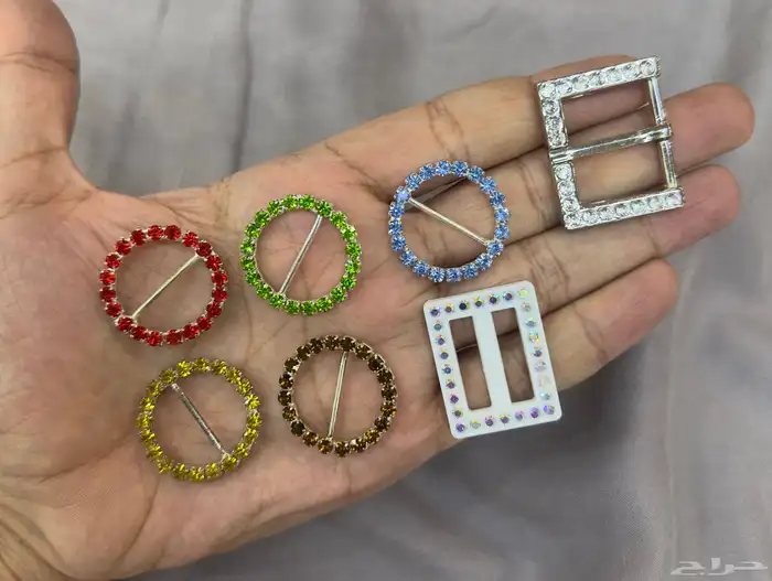 اكسسوارات منوعه شنط وحلقات وتقفيلات وبكلات احزمه اجراس جرس 15