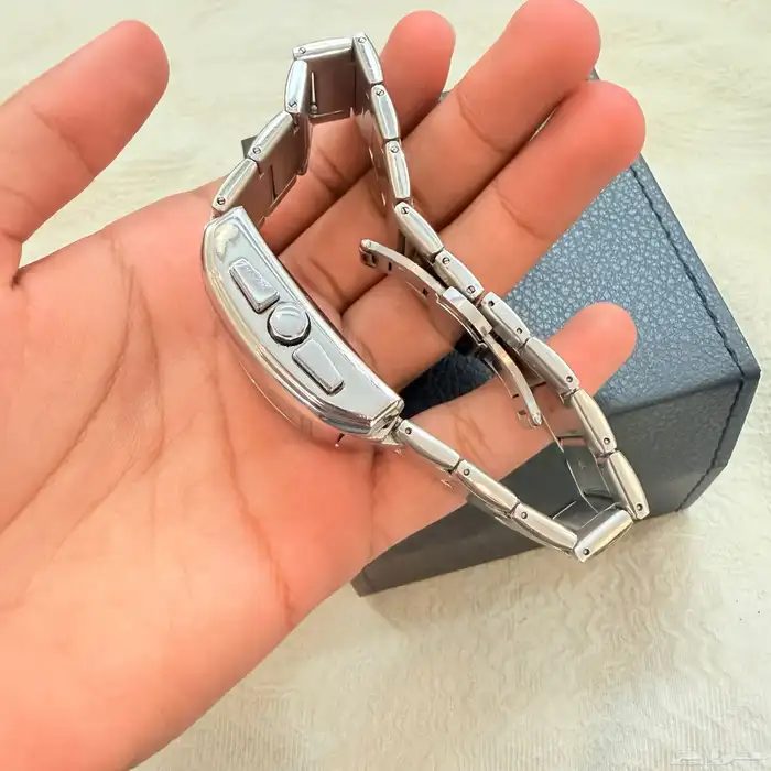 ساعه الفجر 1