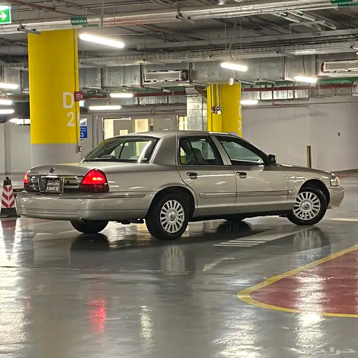 جراند ماركيز 2007 بقمه النظافه 2