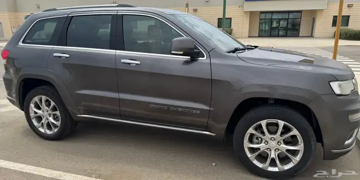 جيب جراند شيروكي Summit 2019   محرك 8 سلندر V8   فل كامل 1