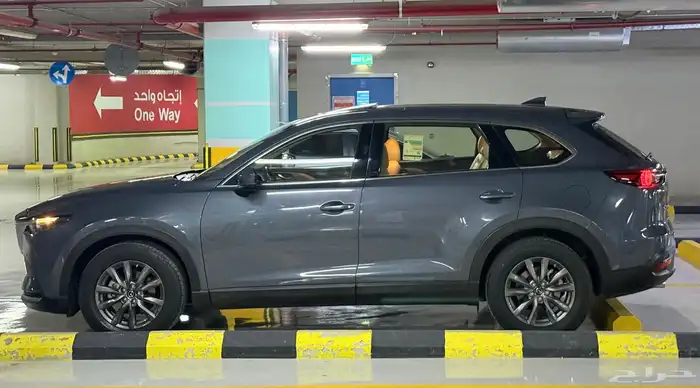 مازدا CX9 موديل 2024 فل كامل نظيفه 9