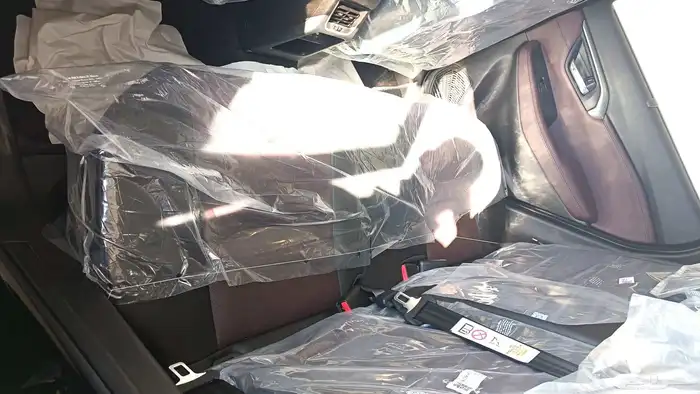 تويوتا اوربان 2026 10