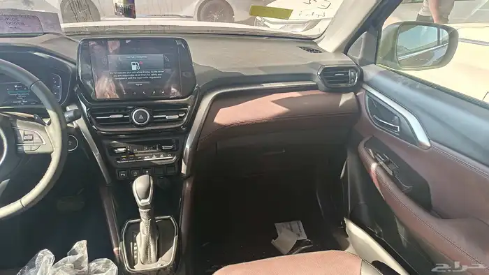 تويوتا اوربان 2026 9