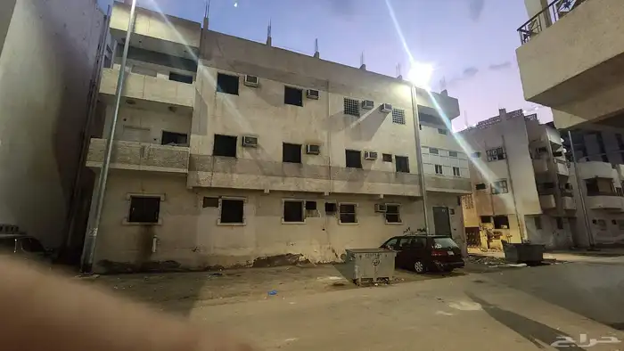 عمارة 3 أدوار 12 شقة للاستثمار قريبة من الحرم 0