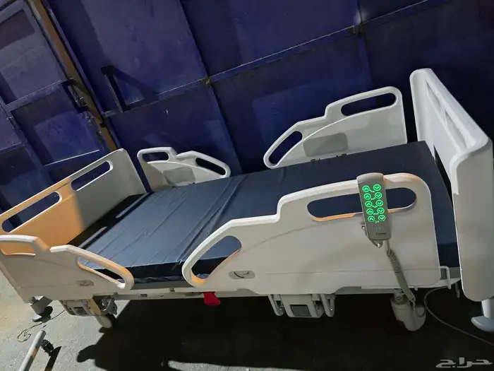 سرير طبي كهربائي 3