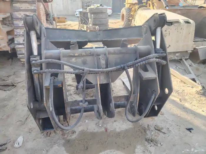 كماشة تركب على شيول 0