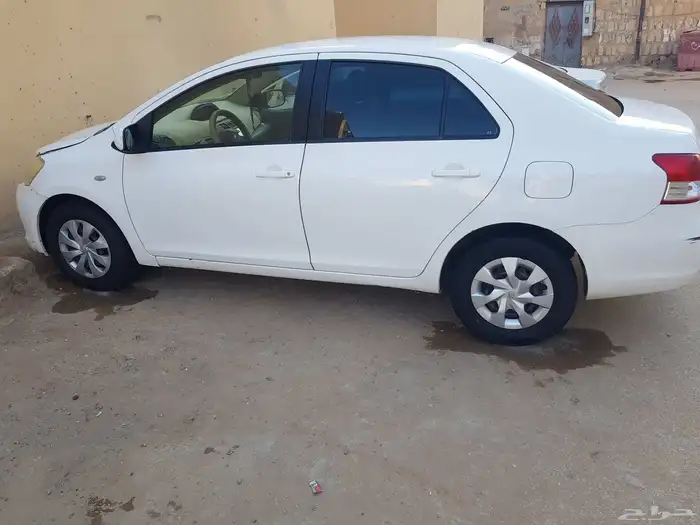 تويوتا ياريس 2012 للبيع 0