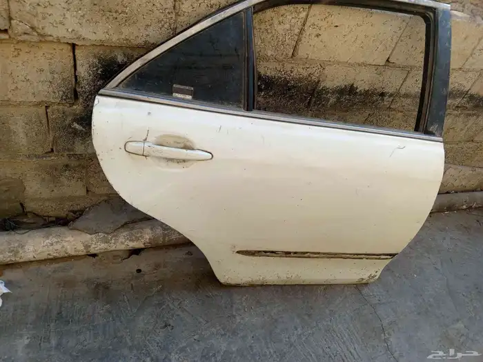 ابواب خلفيه يمين ويسار كامري 2011 تركب من 2007 الى2011 0