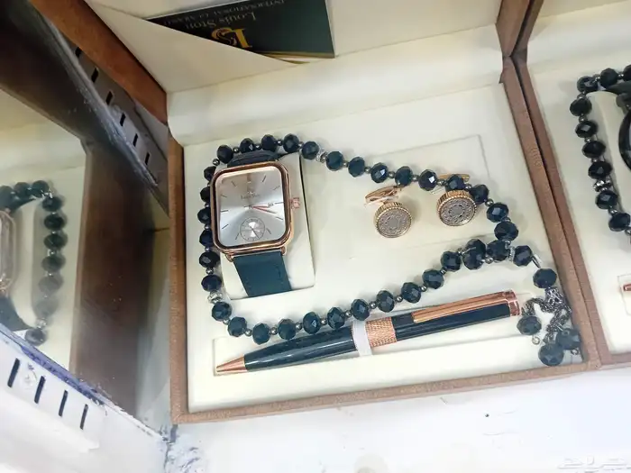 اطقم ساعة اصلي ظمان سنه توصيل في جميع أنحاء المملكة العربية 4