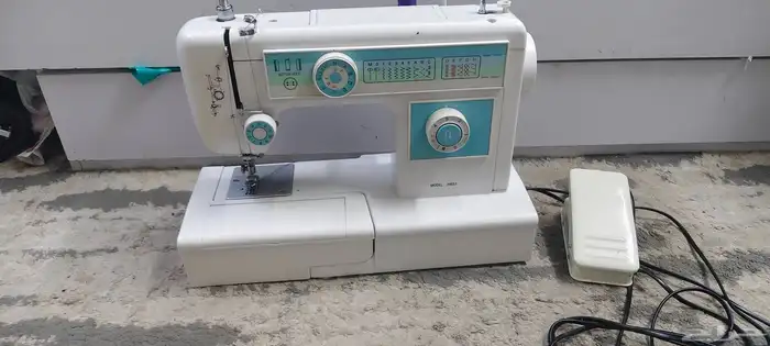 مكينة خياطة مستخدام نظيف 1