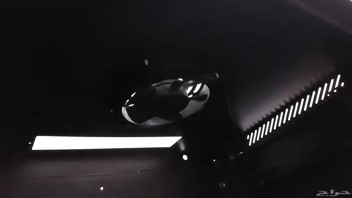 خزانة شبكة جدارية Hi-Tech T-CAB-6UB 6U بحالة ممتازة 2