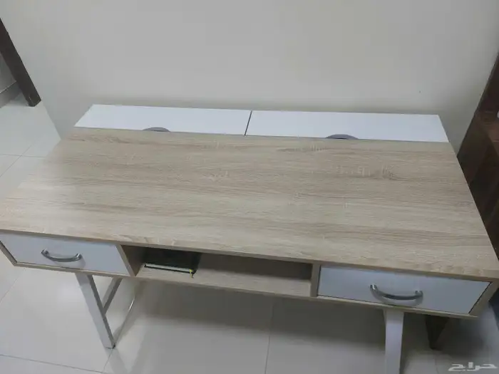 كرسي استرخاء ثنائي ومكتب 1