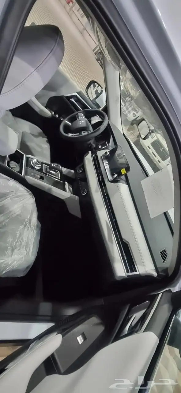 ميتسوبيشي اوتلاندر ستاندر 2025 8