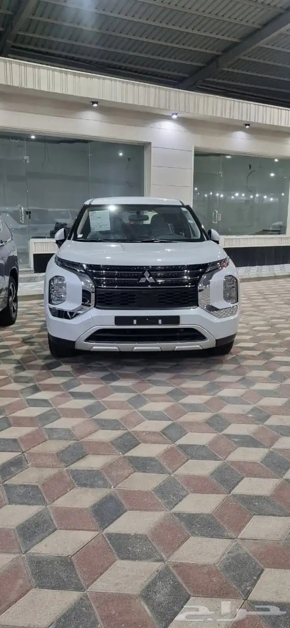 ميتسوبيشي اوتلاندر ستاندر 2025 0