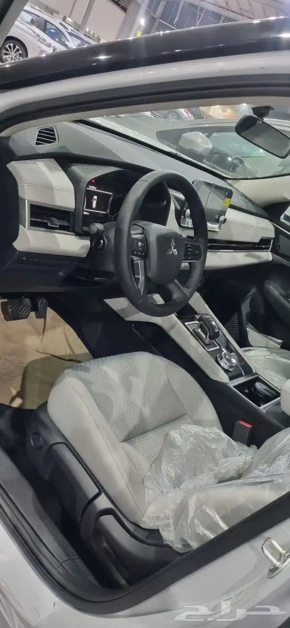 ميتسوبيشي اوتلاندر ستاندر 2025 7