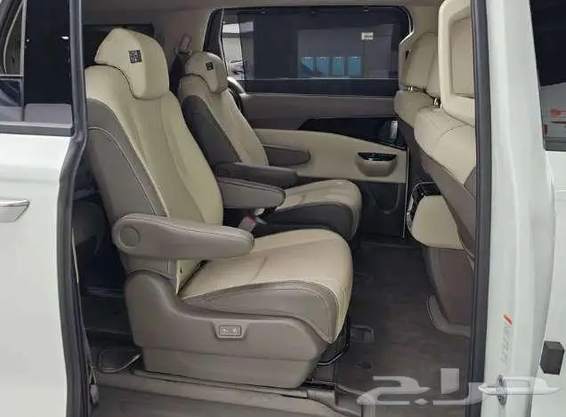 كيا كرنيفال 9 مقاعد موديل 2023 الميموني للاستيراد من كوريا 7