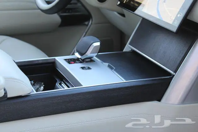 رنج روفر فوج 2024 فل كامل لون خارجي مميز كاربيثيان 8