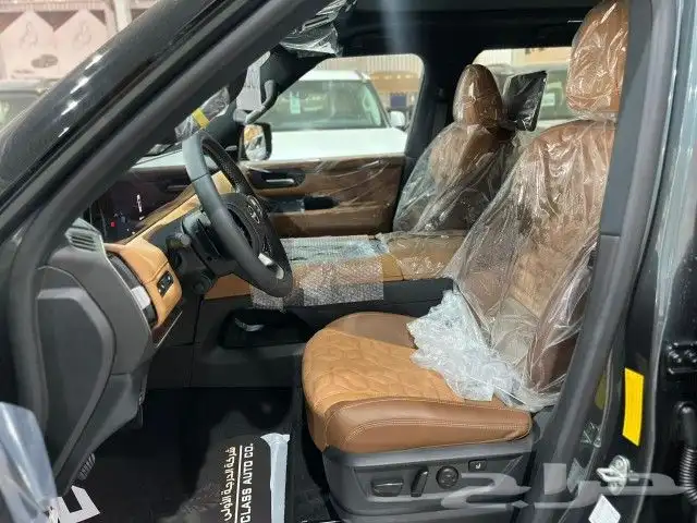 نيسان باترول بلاتنيوم تيربو 2026 زيتي سقف اسود 3