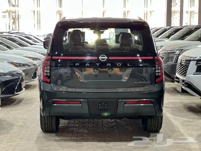 نيسان باترول بلاتنيوم تيربو 2026 زيتي سقف اسود 6