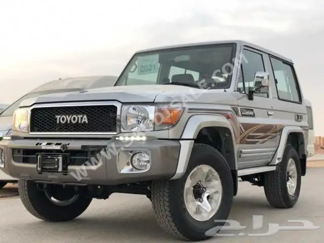 لاهنتم اللي يخبر لي ربع رفرف 2021 نظيف او شبه جديد 0