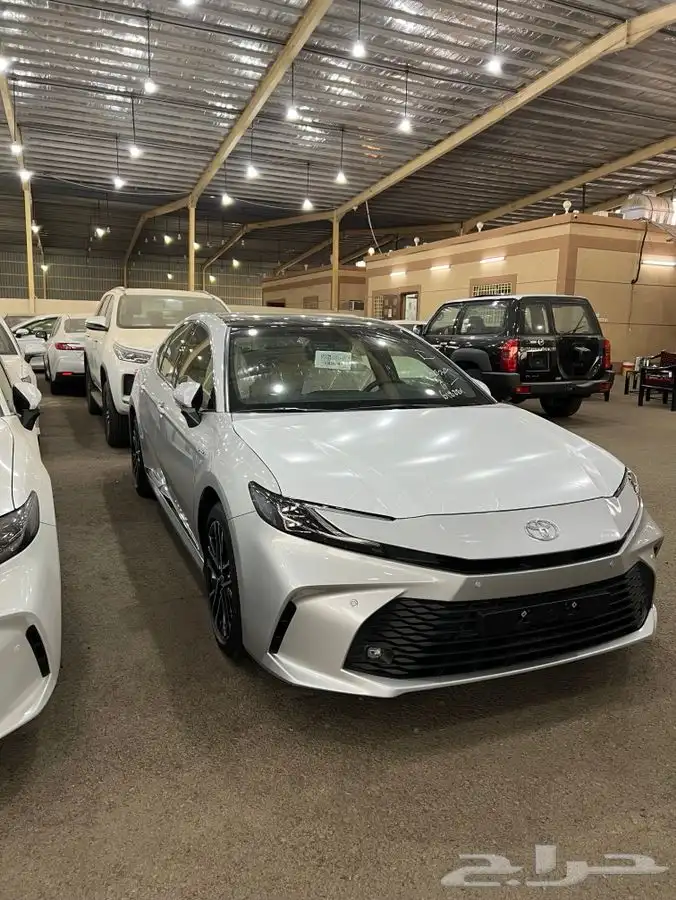 تويوتا كامري 2025 هايبرد LE السعر 119000 0